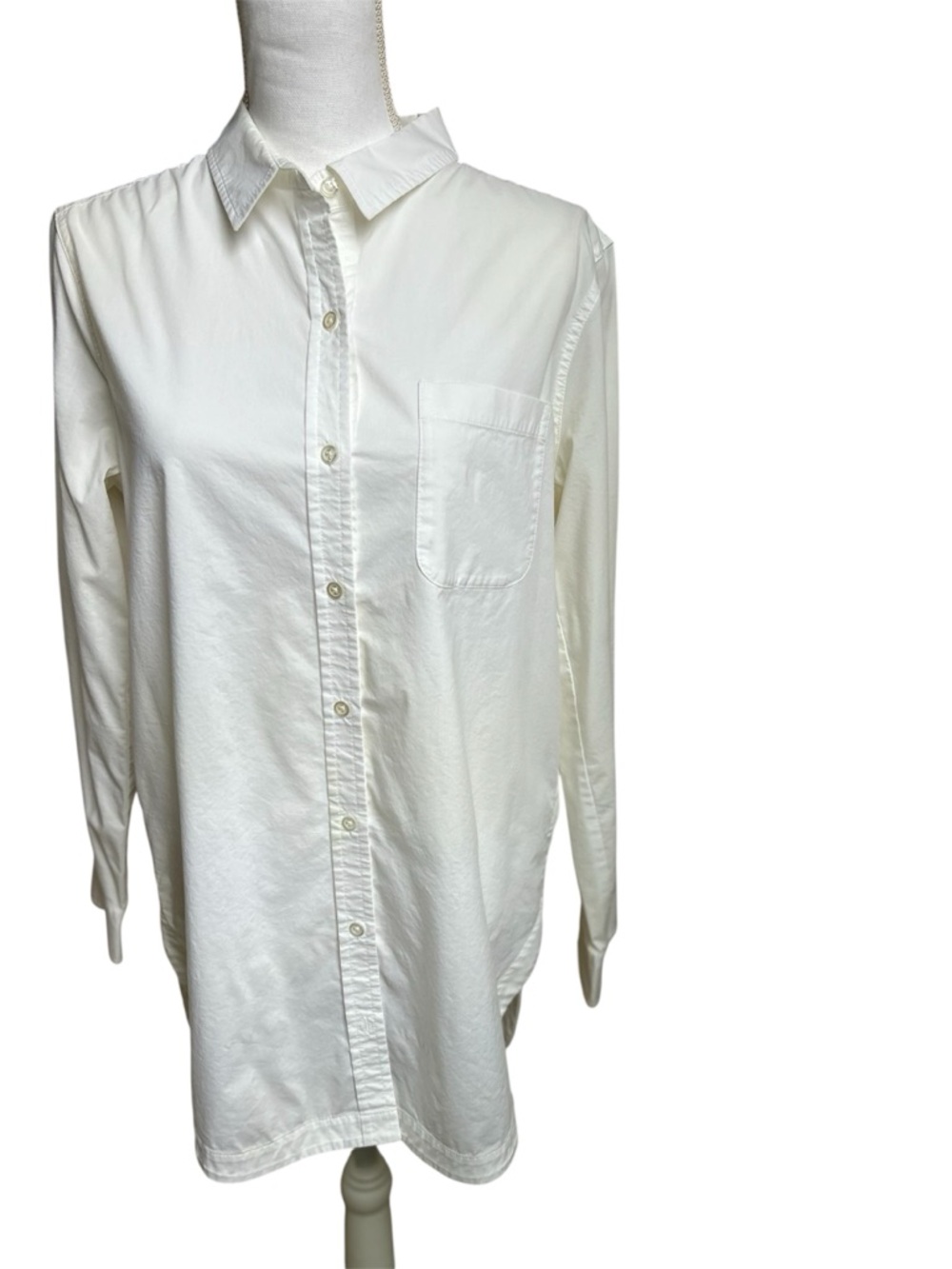 Athleta Ivory Button-Front Long Sleeve Shirt